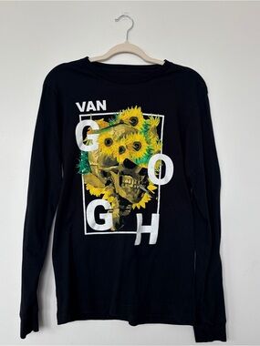 Van Gogh Immersive Long-Sleeve Graphic Tee with Yellow Sunflower Skull Size M